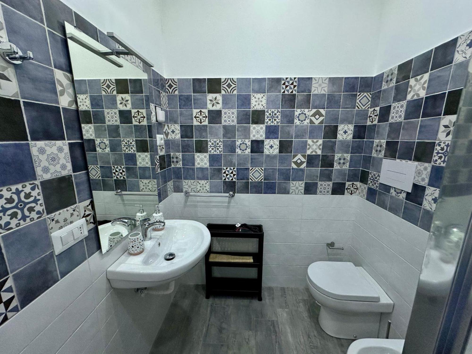 B&B I Tre Santi Napoli Bagian luar foto