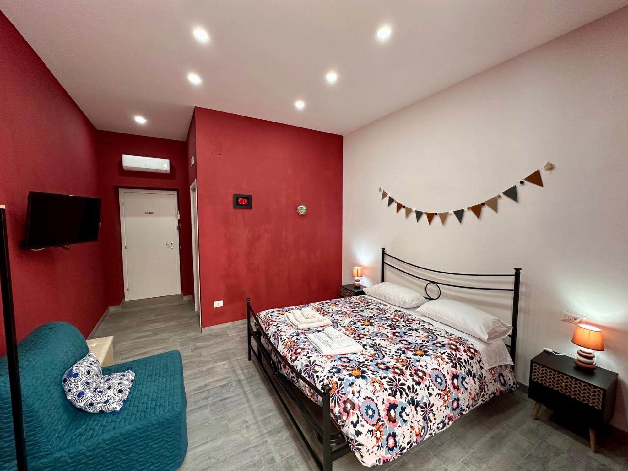 B&B I Tre Santi Napoli Bagian luar foto