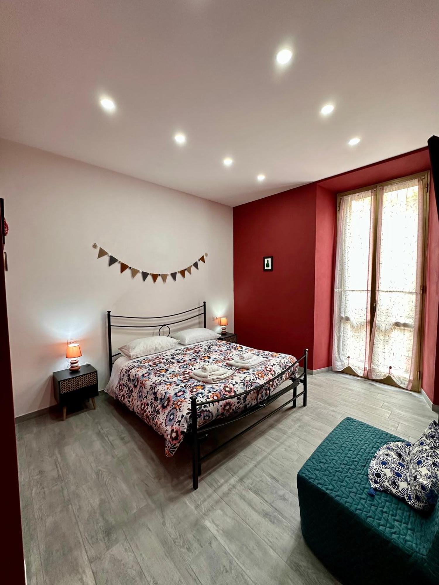 B&B I Tre Santi Napoli Bagian luar foto